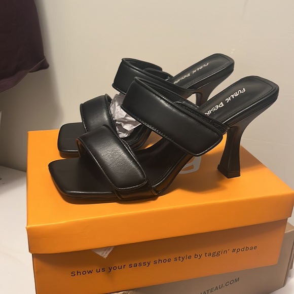 Brand new never worn black summer sandals - Picture 2 of 5
